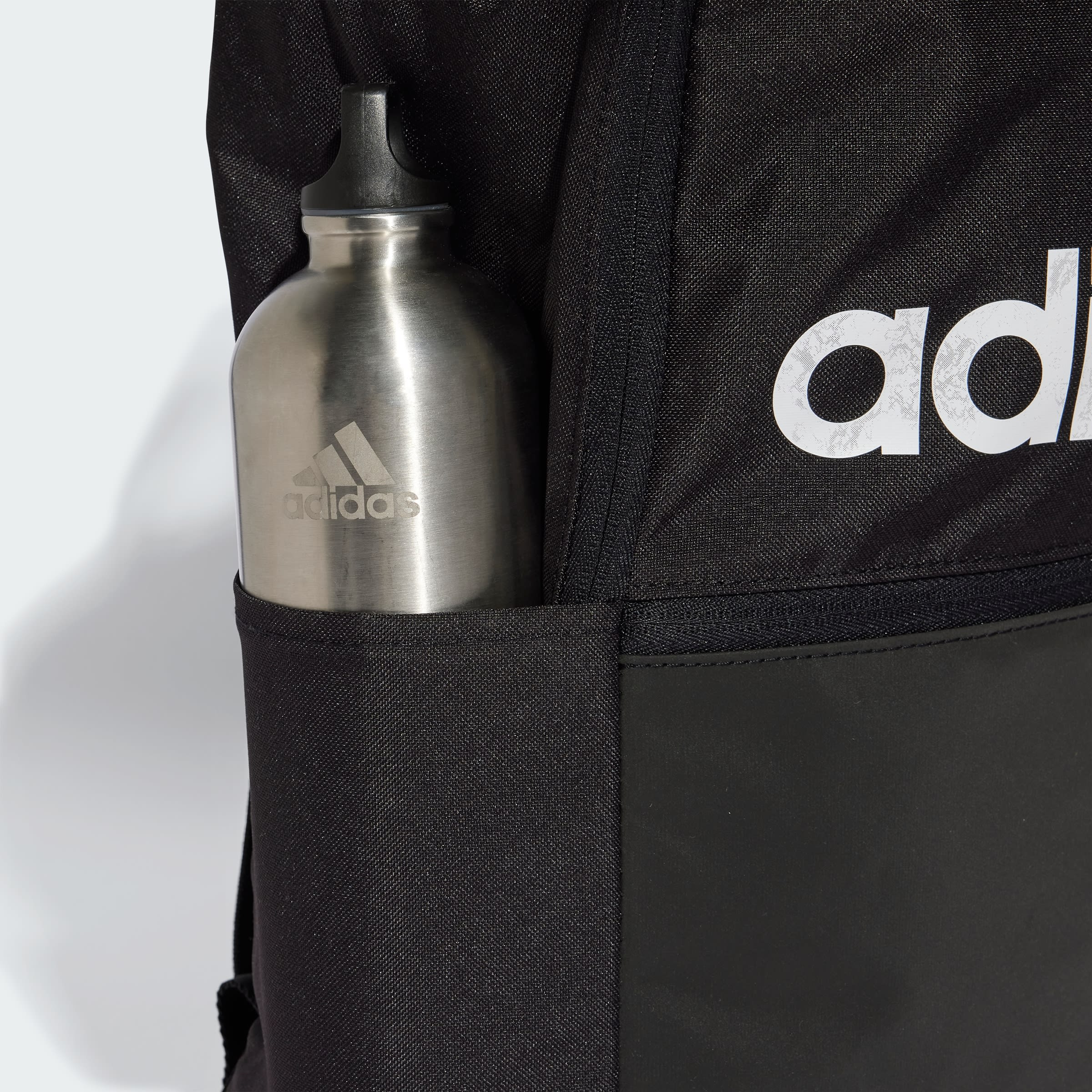 Mochila CLSC BP DAY adidas Unisex — imagen 5