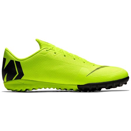 botines amarillos nike