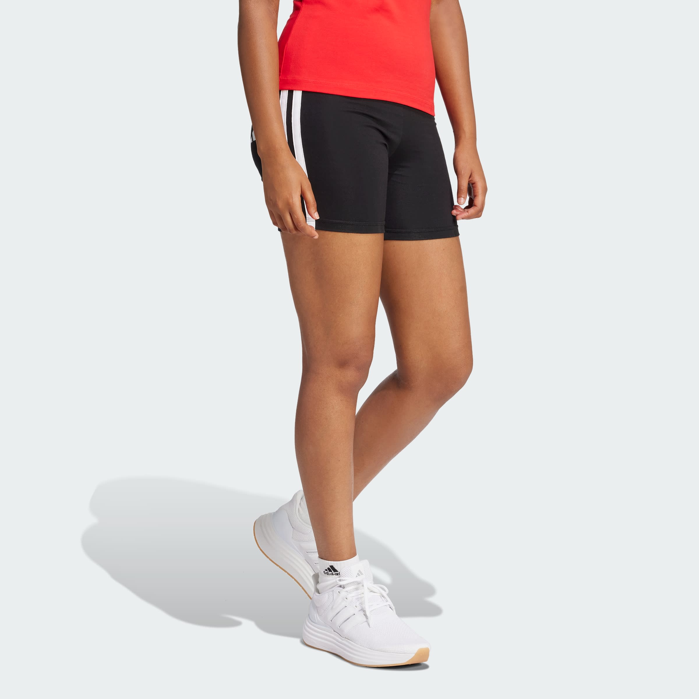 Calza Biker Shorts Essentials 3 Tiras Tiro Alto adidas Mujer — imagen 5