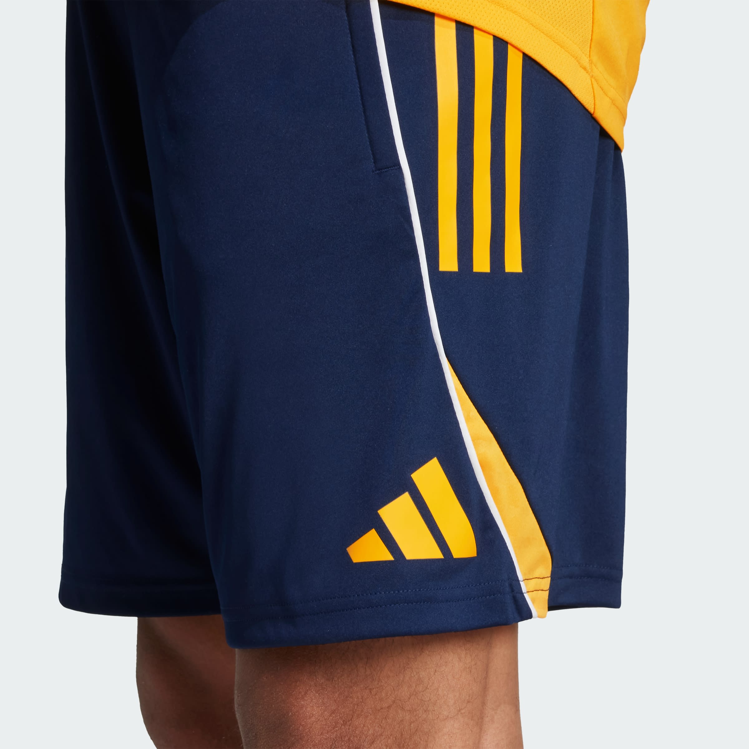 Shorts de Entrenamiento de Boca Juniors Tiro 25 Competition adidas Hombre — imagen 6