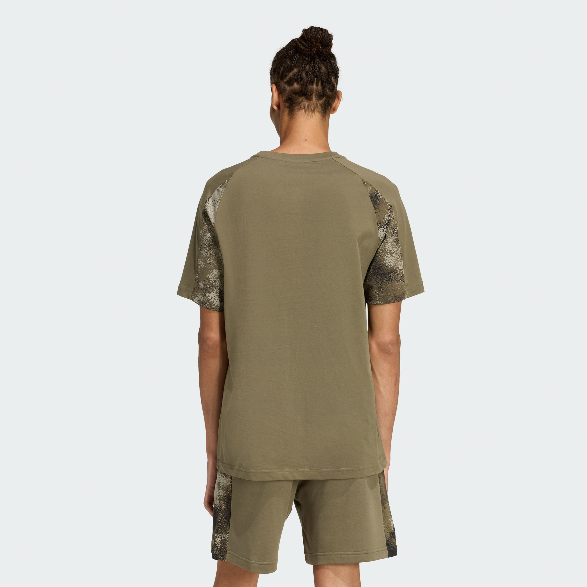 Remera Mangas cortas adidas M CAMO PRINT TE Hombre — imagen 3