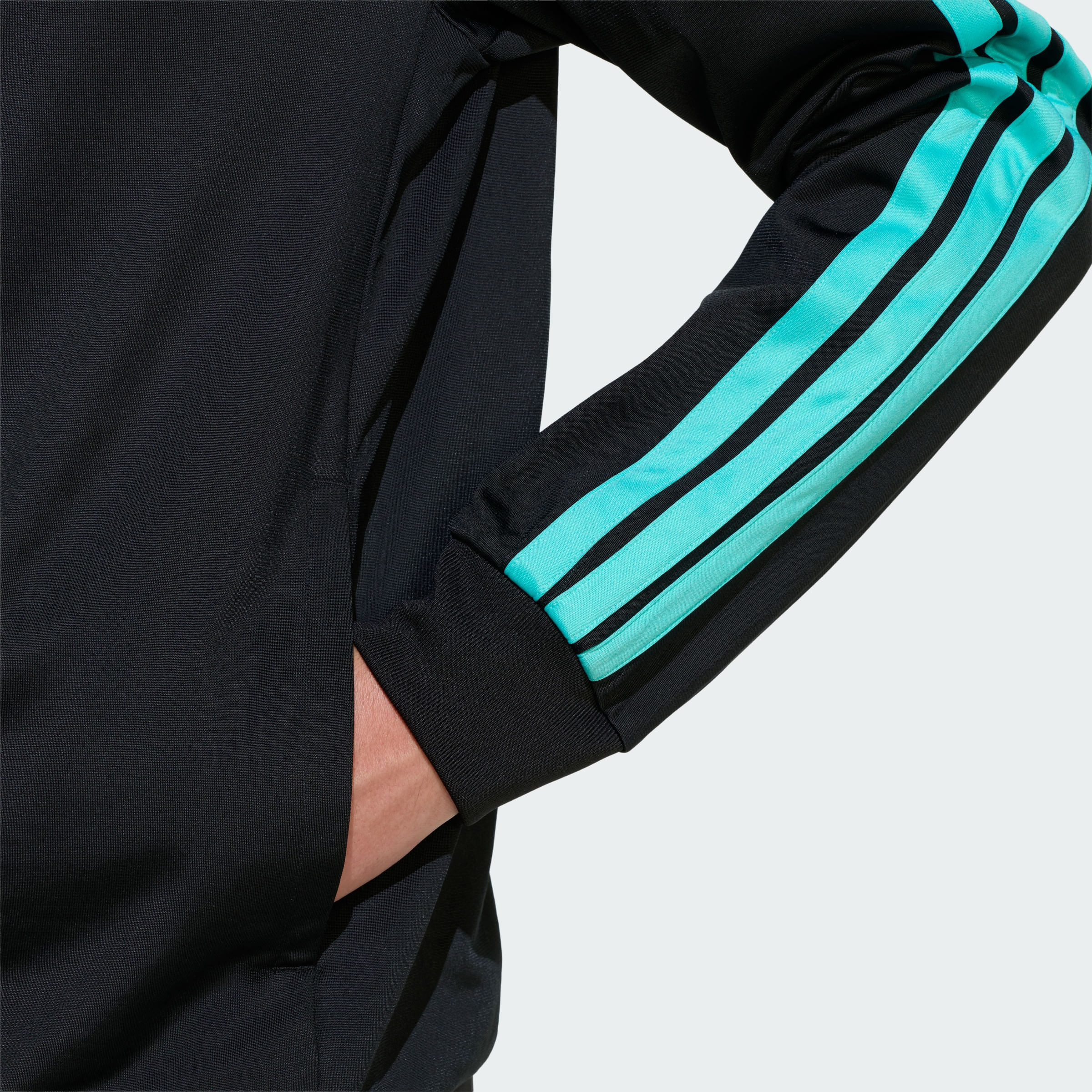 Campera adidas MERCEDES AMG PETRONAS FORMULA 1 TEAM DNA Hombre — imagen 6