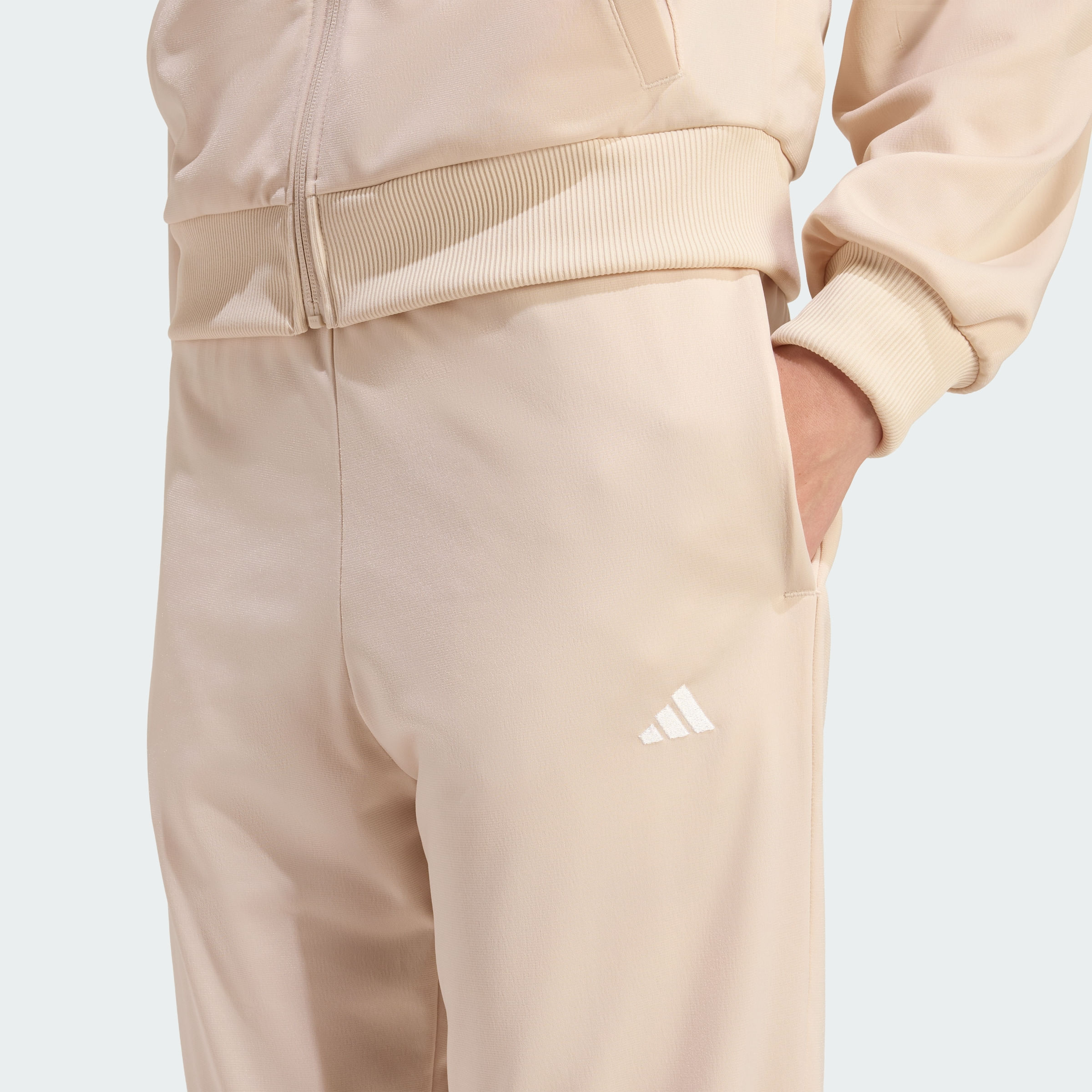 Conjunto adidas Essentials Feel Cozy Mujer — imagen 5