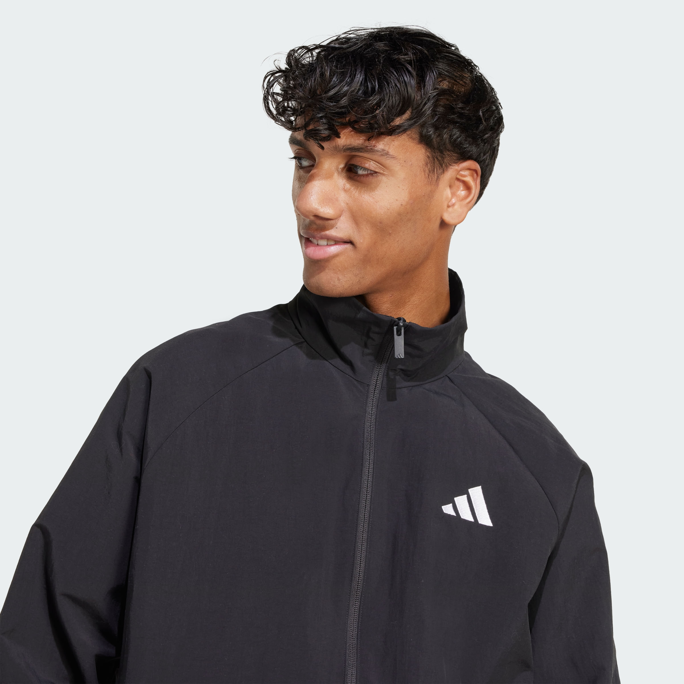 Campera adidas Rompevientos Essential Logo pequeño Hombre — imagen 4