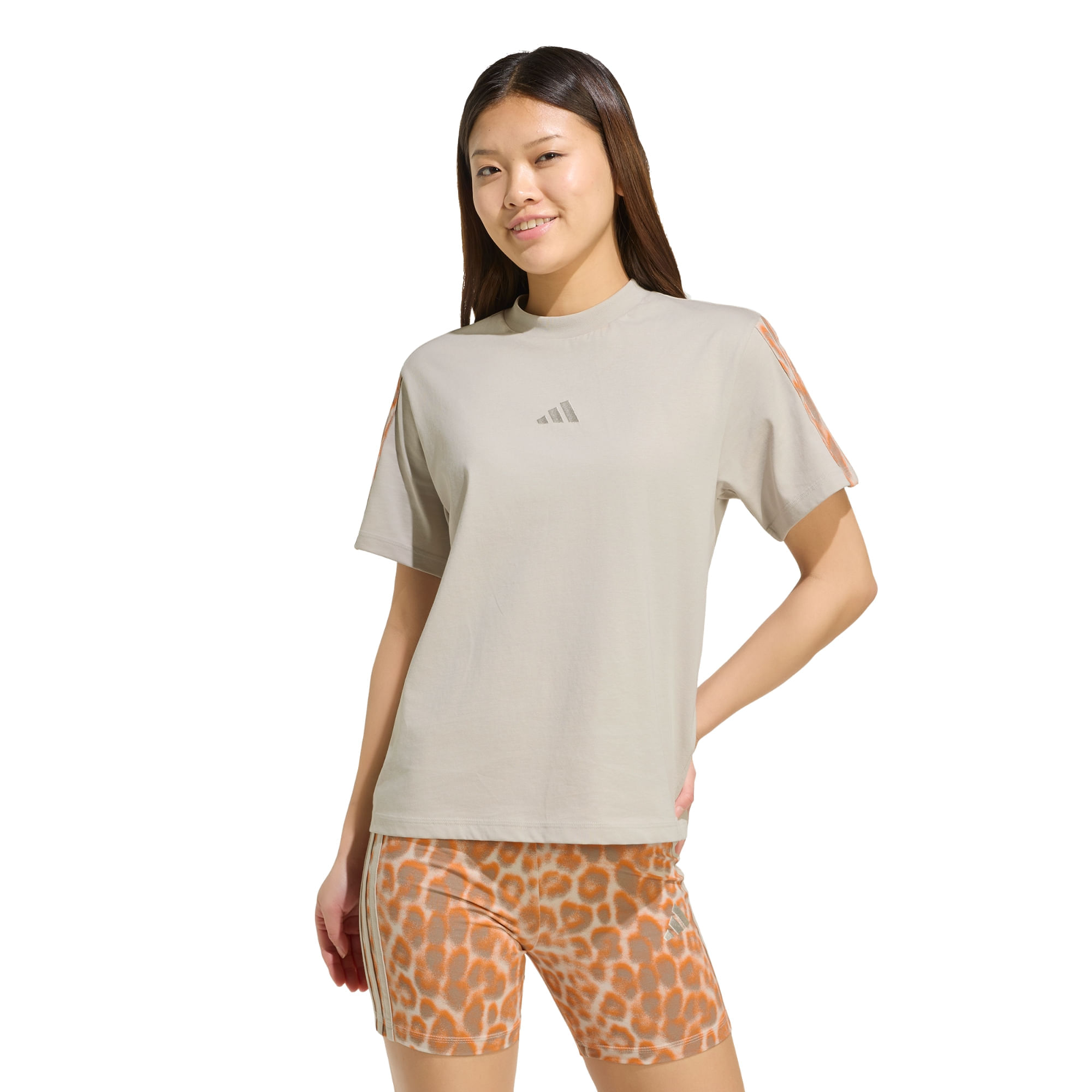 Remera Mangas cortas adidas Seasonal Essentials Leopard Print 3 Tiras Mujer — imagen 2