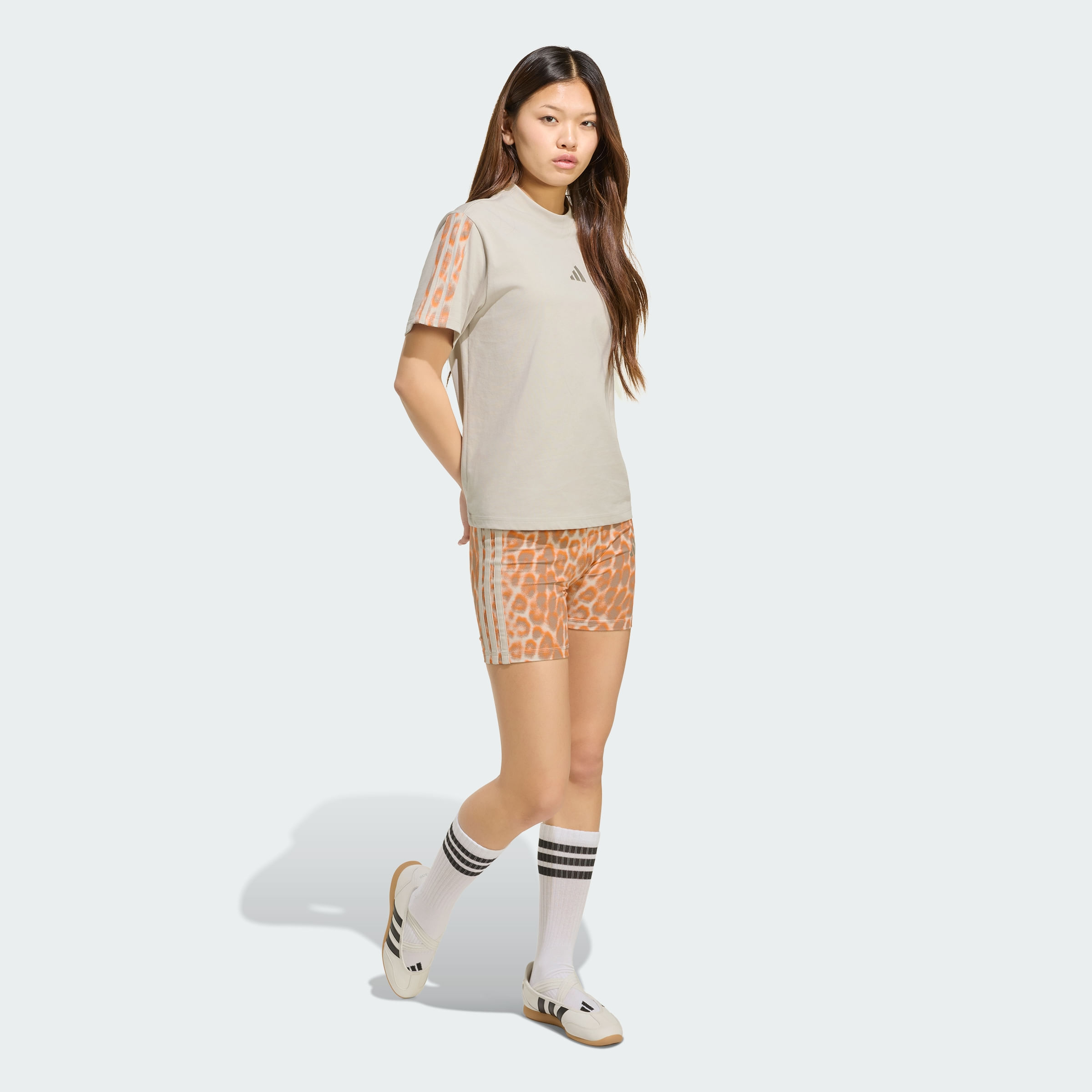Remera Mangas cortas adidas Seasonal Essentials Leopard Print 3 Tiras Mujer — imagen 6