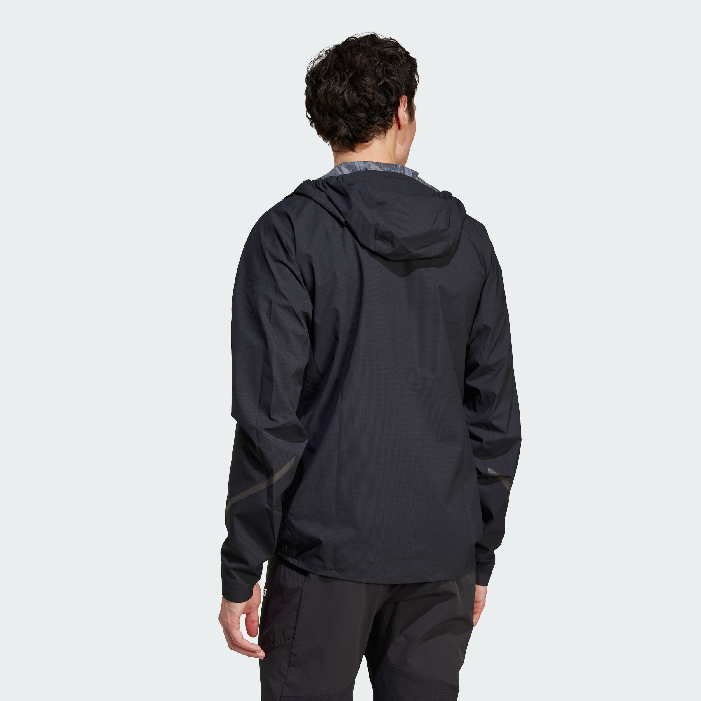 Campera adidas ligera con 2,5 capas Terrex Xperior Climaproof Hombre — imagen 3