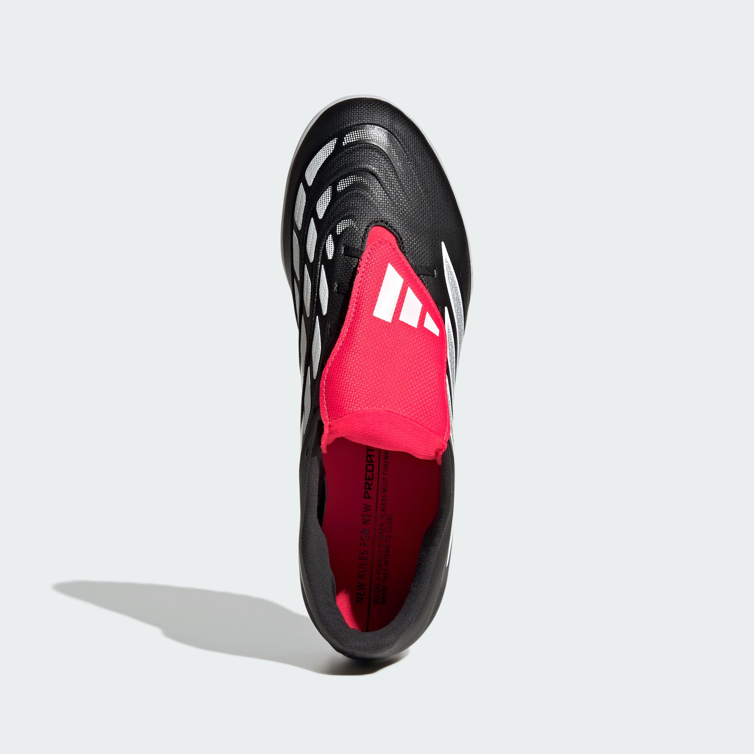 Botines adidas PREDATOR CLUB Lengüeta Plegable Pasto Sintético Unisex — imagen 4