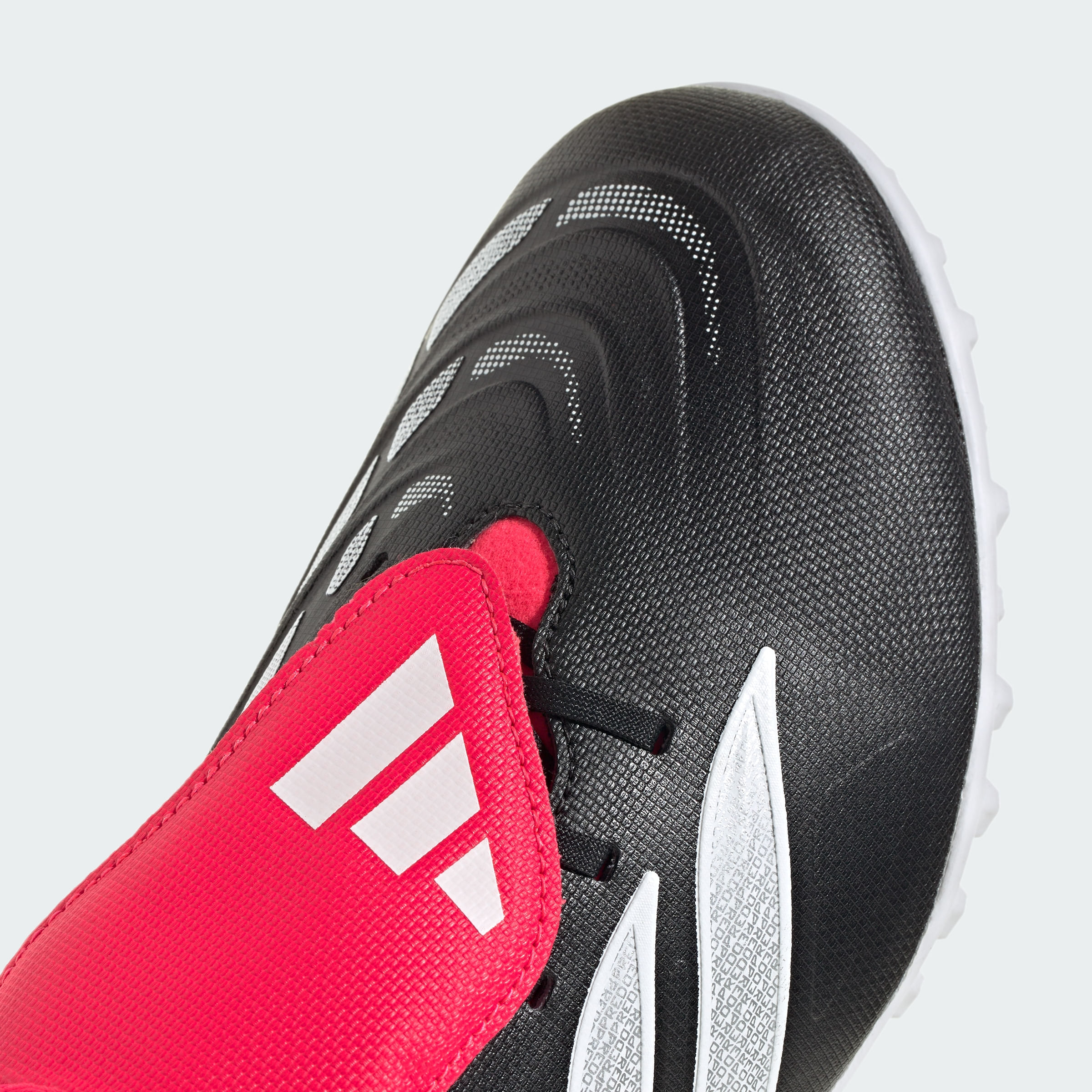 Botines adidas PREDATOR CLUB Lengüeta Plegable Pasto Sintético Unisex — imagen 6