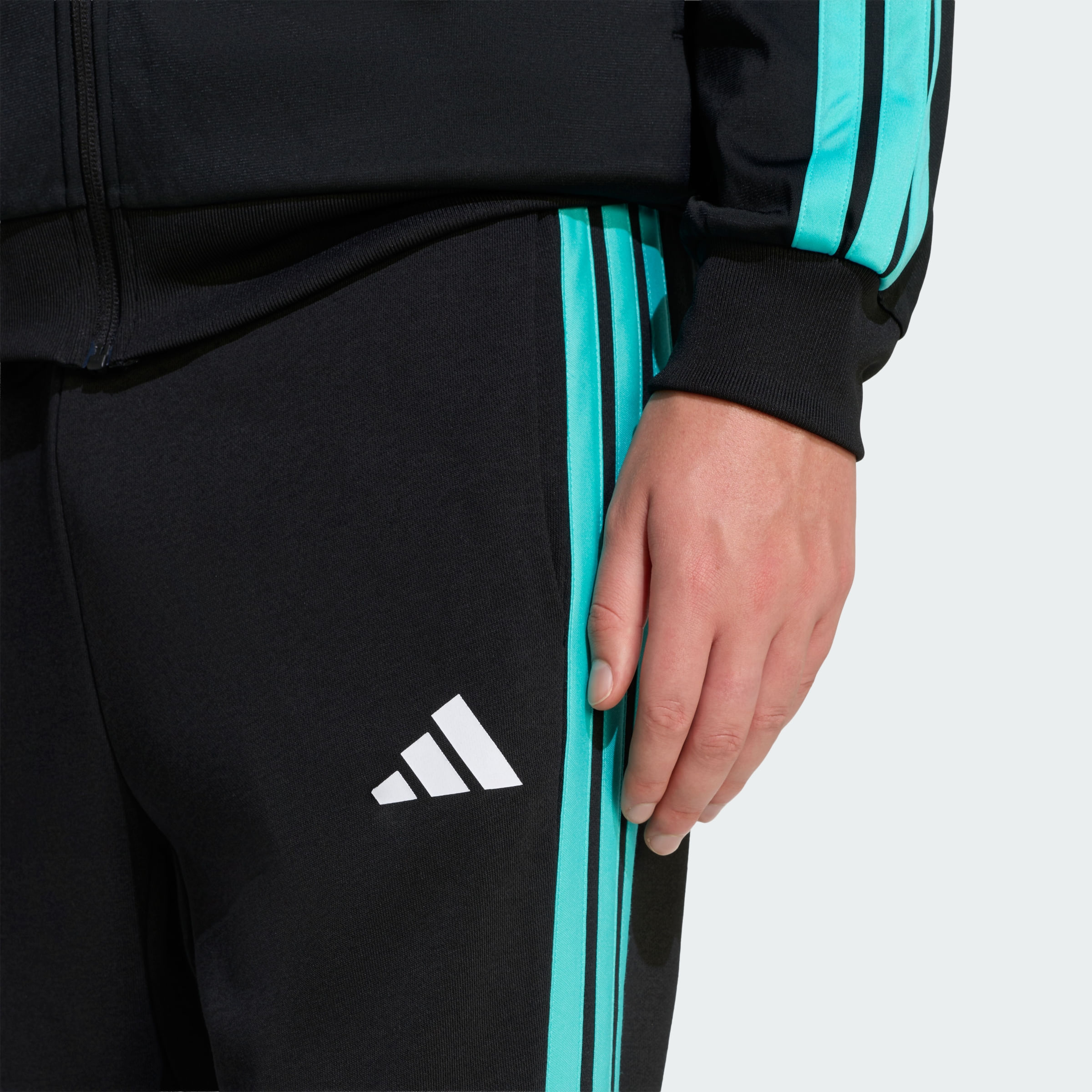 Pantalones adidas PANTALÓN DNA MERCEDES - AMG PETRONAS F1 TEAM Hombre — imagen 5