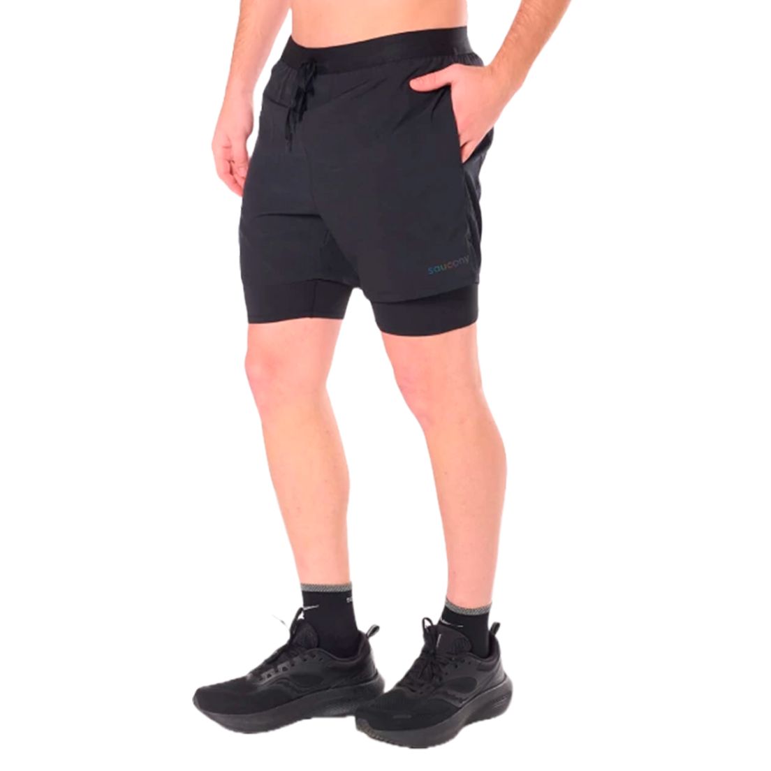 Short Saucony Outpace 7” 2-in-1 De Hombre — imagen 3