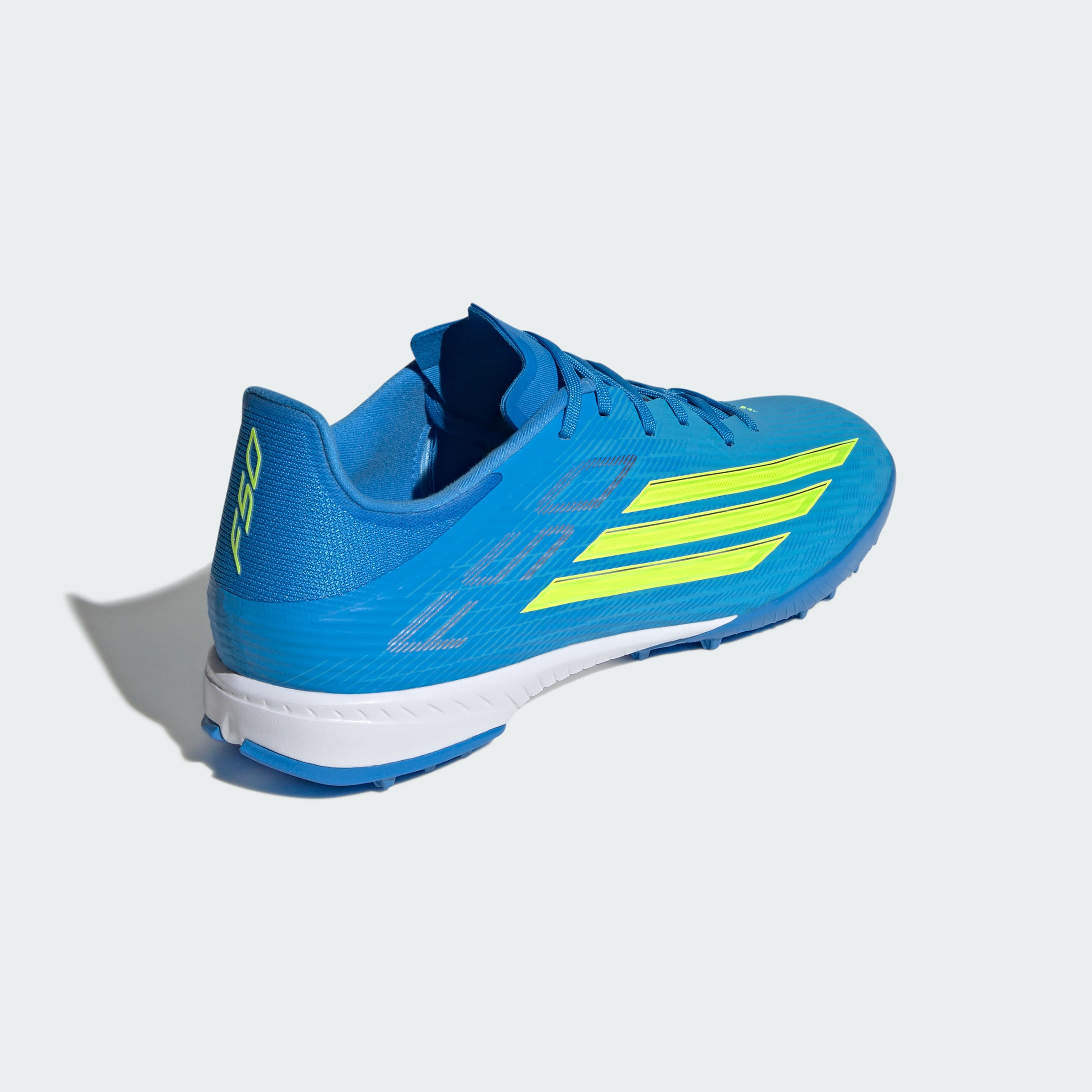 Botines adidas F50 LEAGUE para pasto sintético Unisex — imagen 3