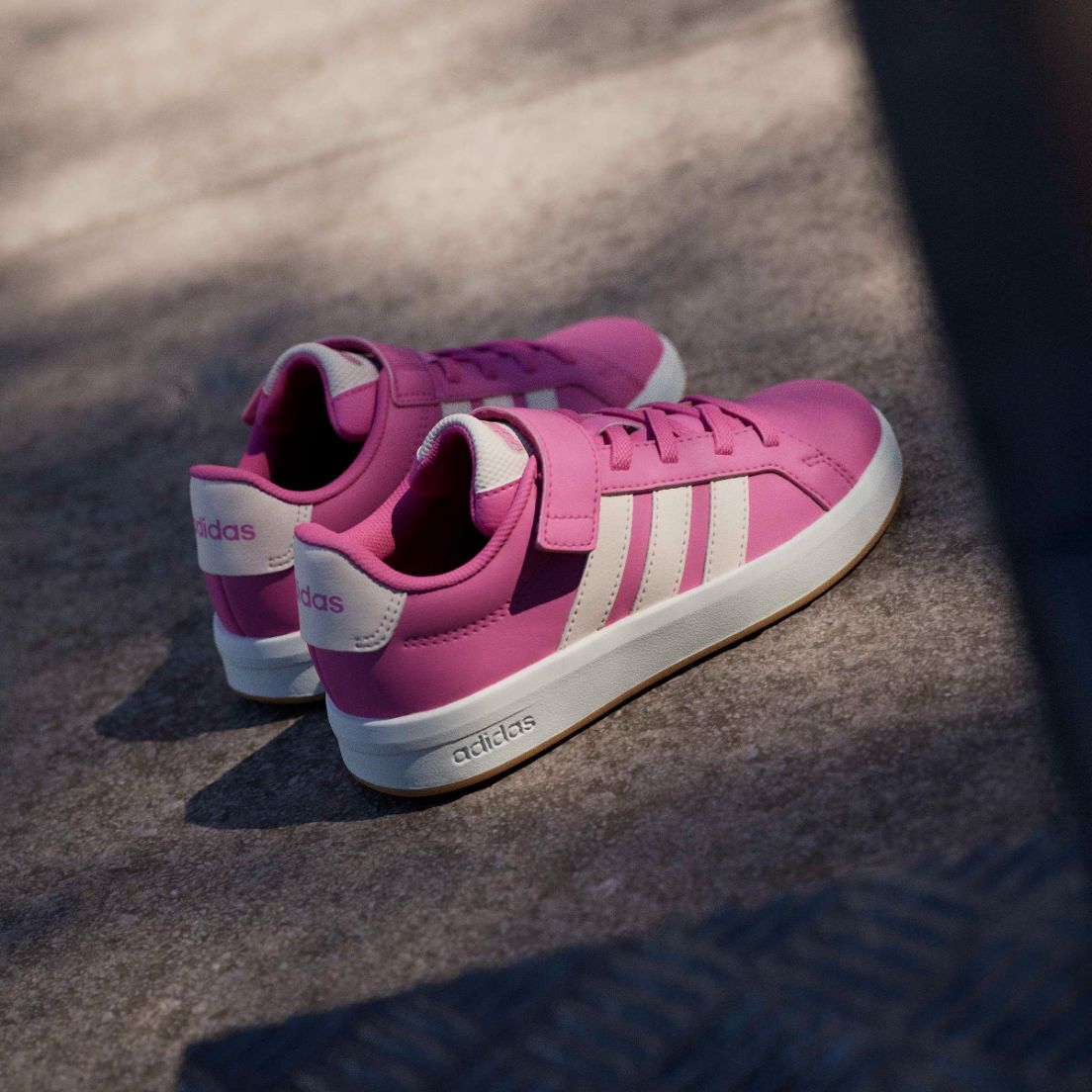 Zapatillas adidas Grand Court 3.0 De Niñas — imagen 12