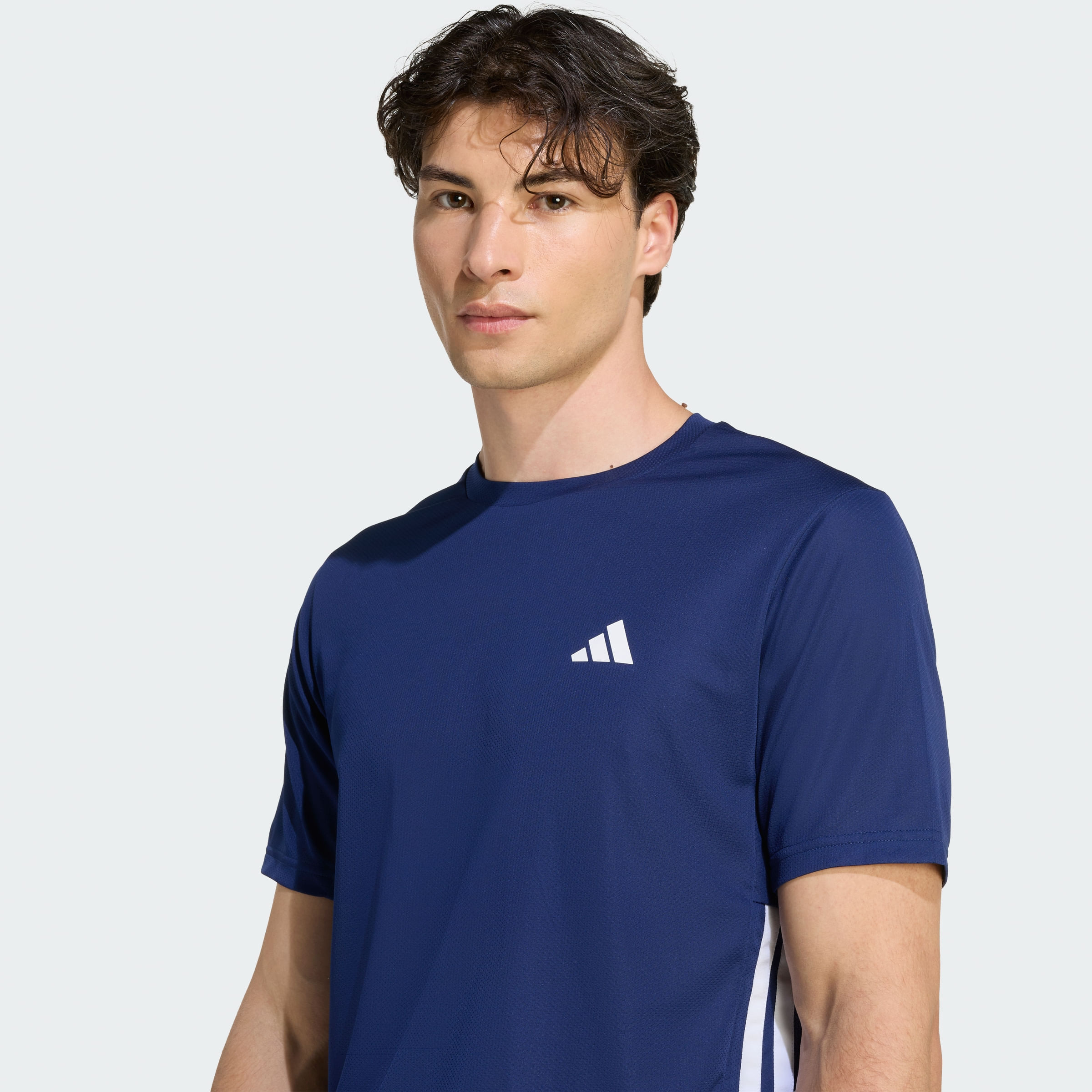 Remera Mangas cortas adidas Workout Essentials Base 3 Tiras Hombre — imagen 4