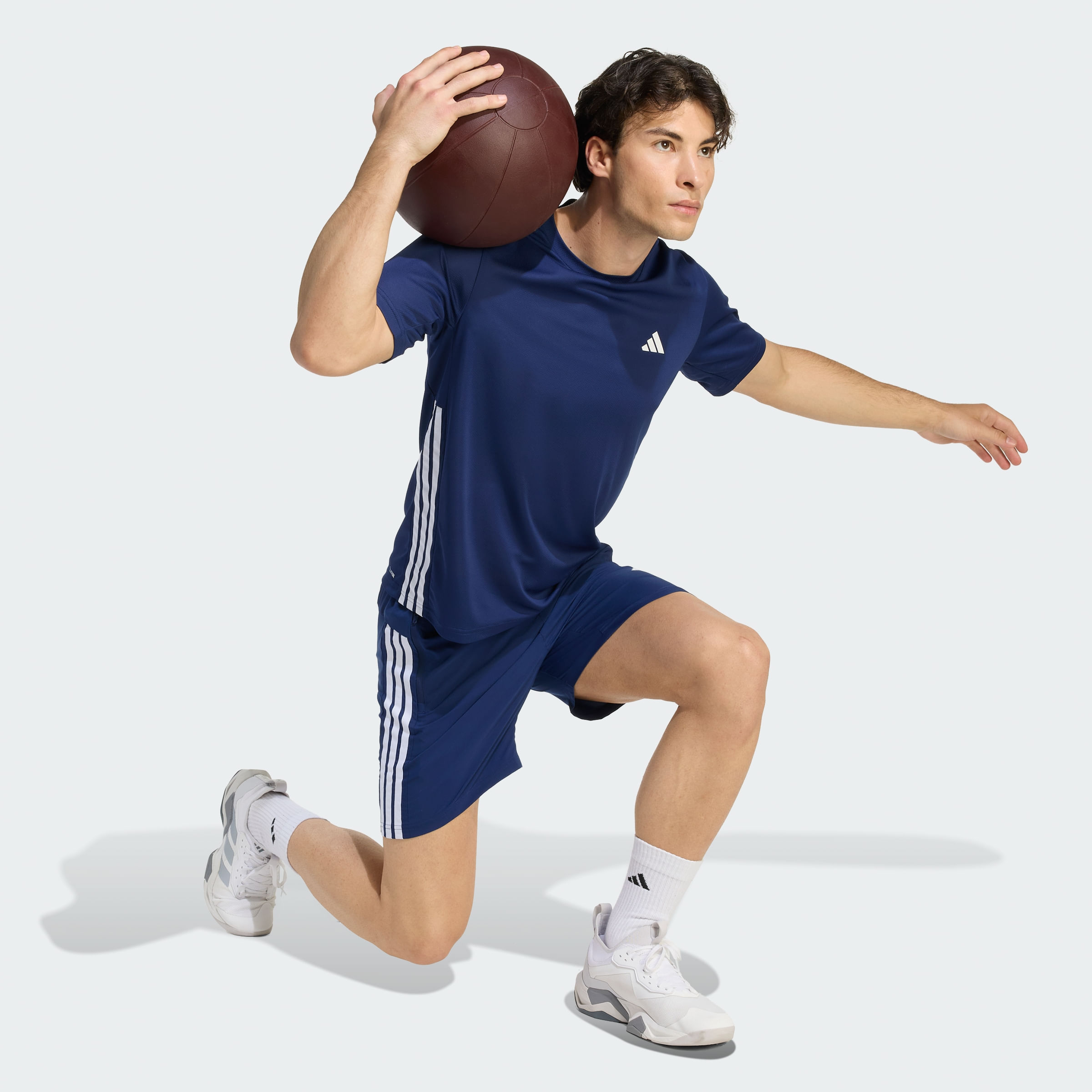 Remera Mangas cortas adidas Workout Essentials Base 3 Tiras Hombre — imagen 6