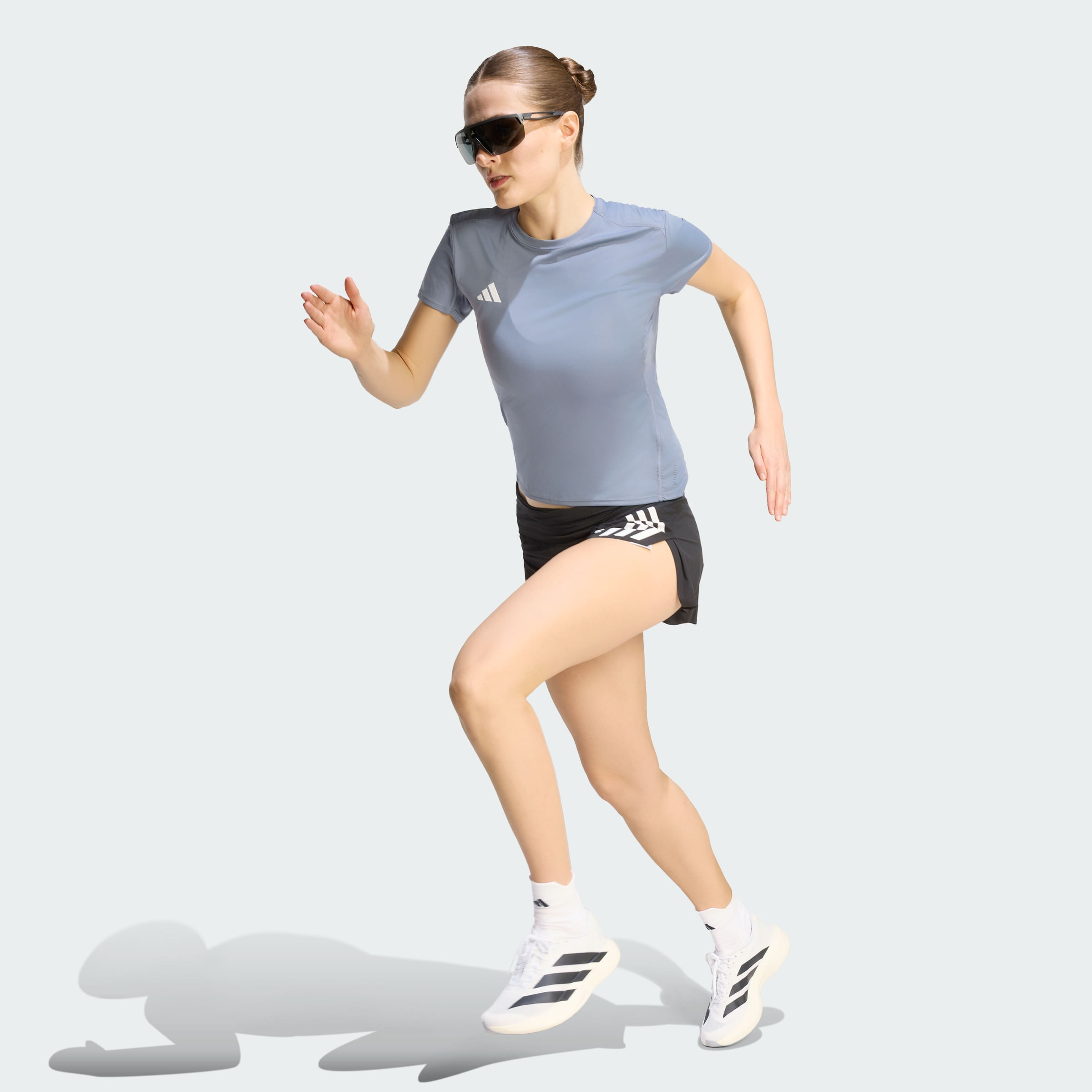 Remera Mangas cortas adidas de Running Adizero Essentials Mujer — imagen 6
